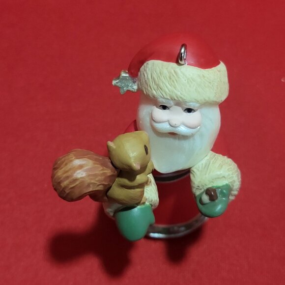 Hallmark A Visit From Santa Squirrel 2013 Christmas Tree Ornament - Picture 5 of 12